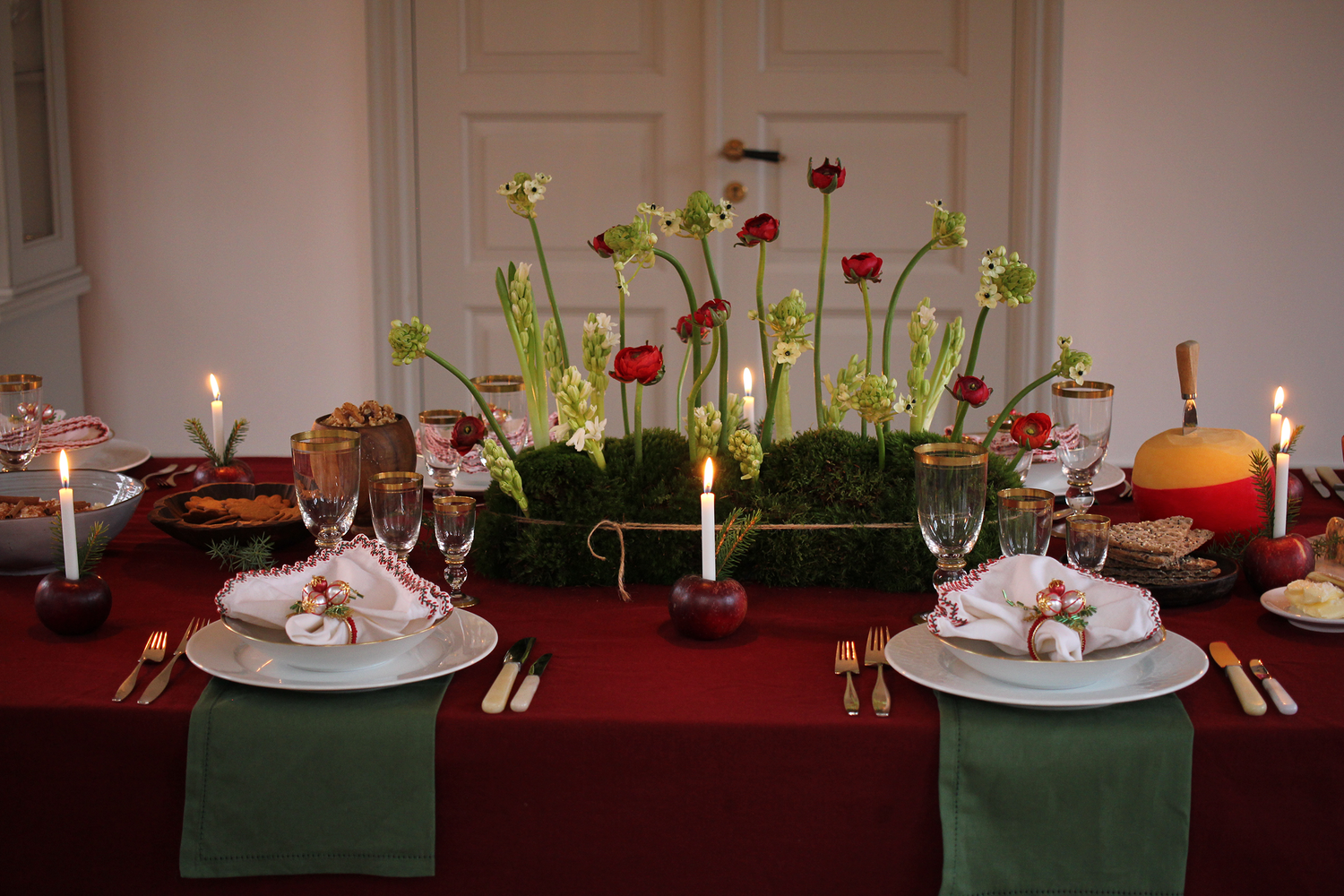 Von Home Christmas table