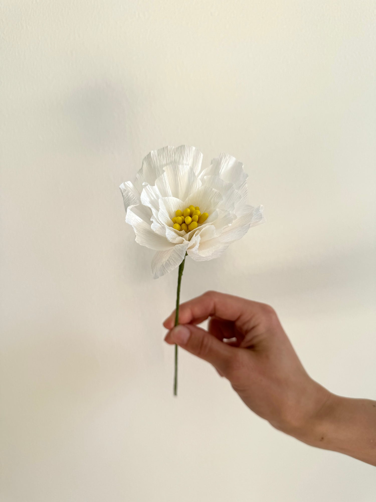 Vit pappersblomma - Handgjord
