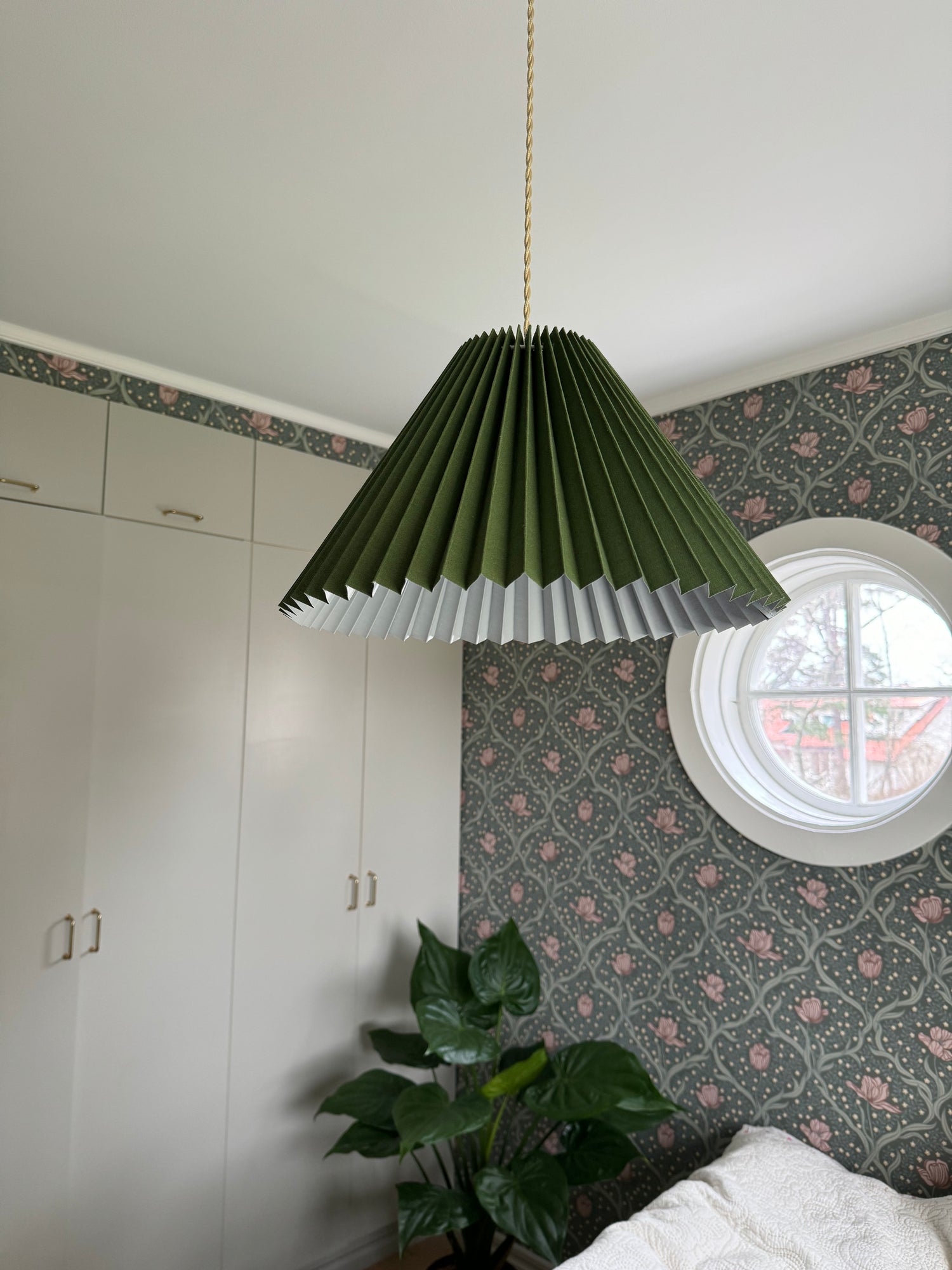 Pleated Lampshade Ceiling - Forrest green - 42 cm