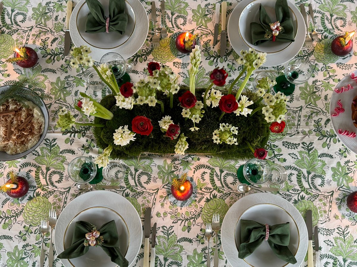 Von Home's Block Print Tablecloth - Green flowers