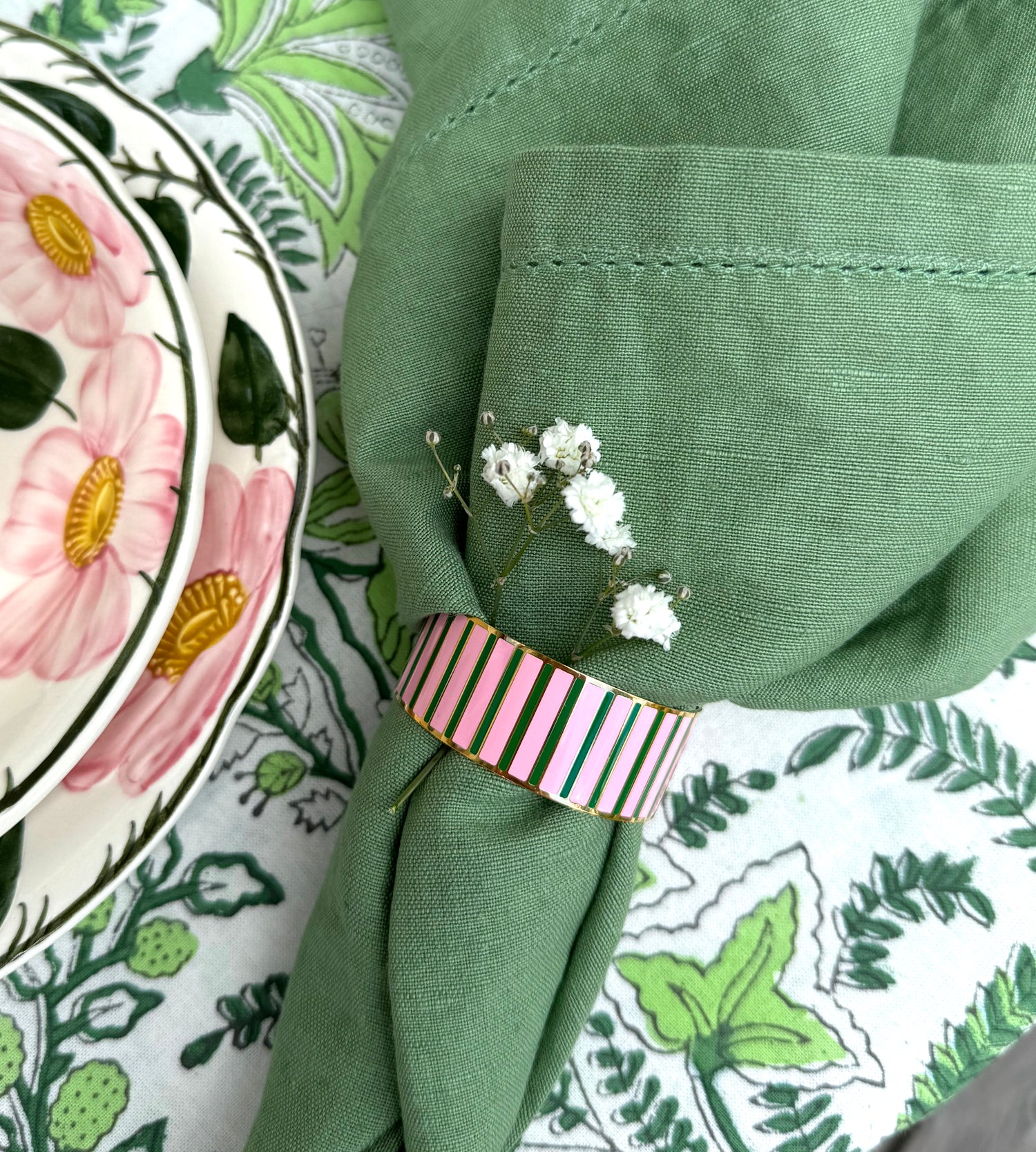 Stripe Enamel Green and Pink - Goldplated - Napkin Ring